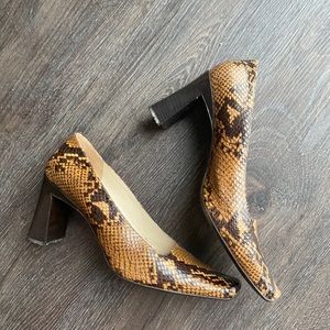 Snakeskin vintage via spiga 8.5